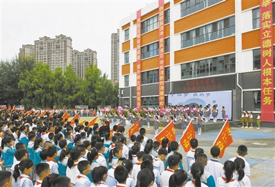 圖為平城區(qū)14校主題教育活動(dòng)現(xiàn)場(chǎng)。戎禹仁攝